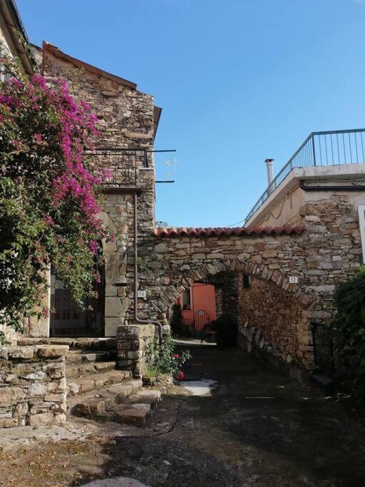 Diano San Pietro Studio Pietra E Charme מראה חיצוני תמונה
